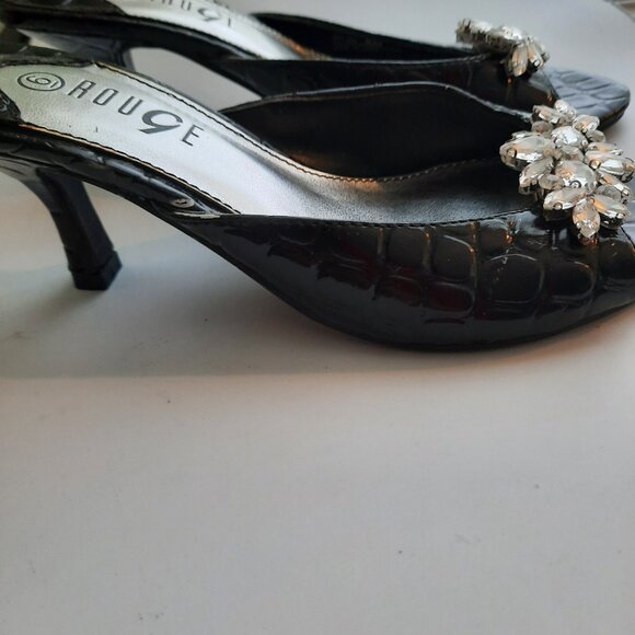 Brand New Sandals Suitable For Every Occasion - Picture 2 of 5